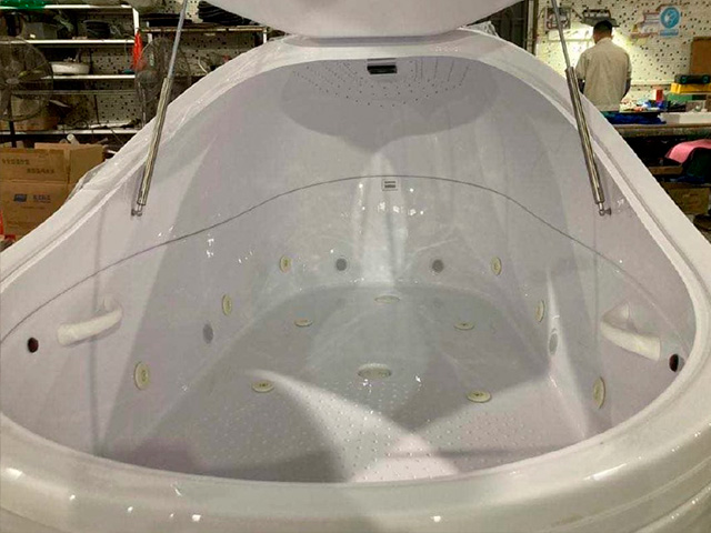 Флоат капсула AquaVita Pearl Space (рис.2) Флоат капсула AquaVita Pearl Space (рис.2)